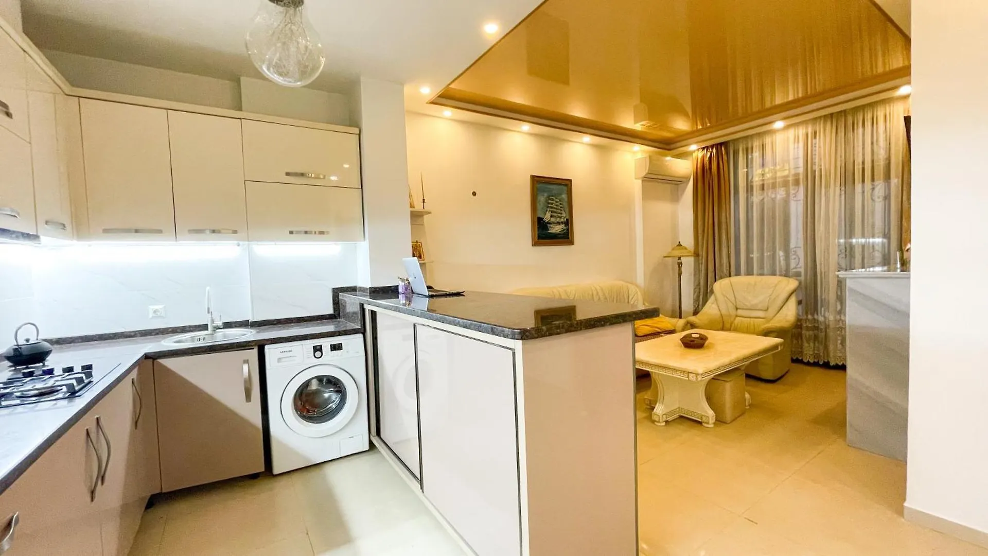 Central Park Apartment Batumi